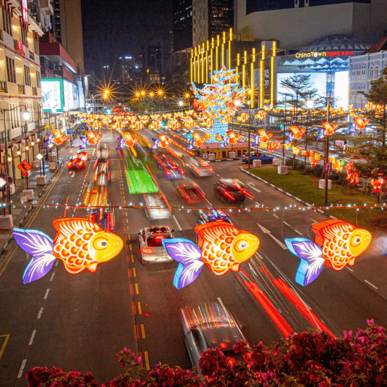 Chinatown Singapore, one of the top places to visit in Singapore. (credits: Dan Flying Solo)