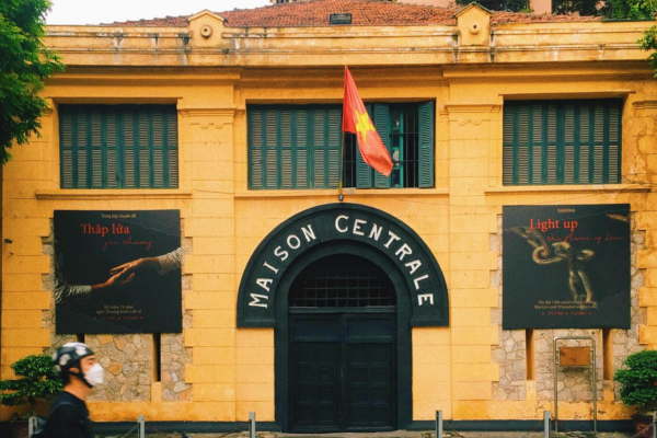source: vinwonders (Hoa Lo Prison Museum - things to do in Hanoi)