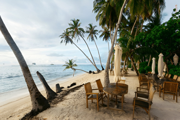 An exotic dinning arrangement at Thulusdhoo.
